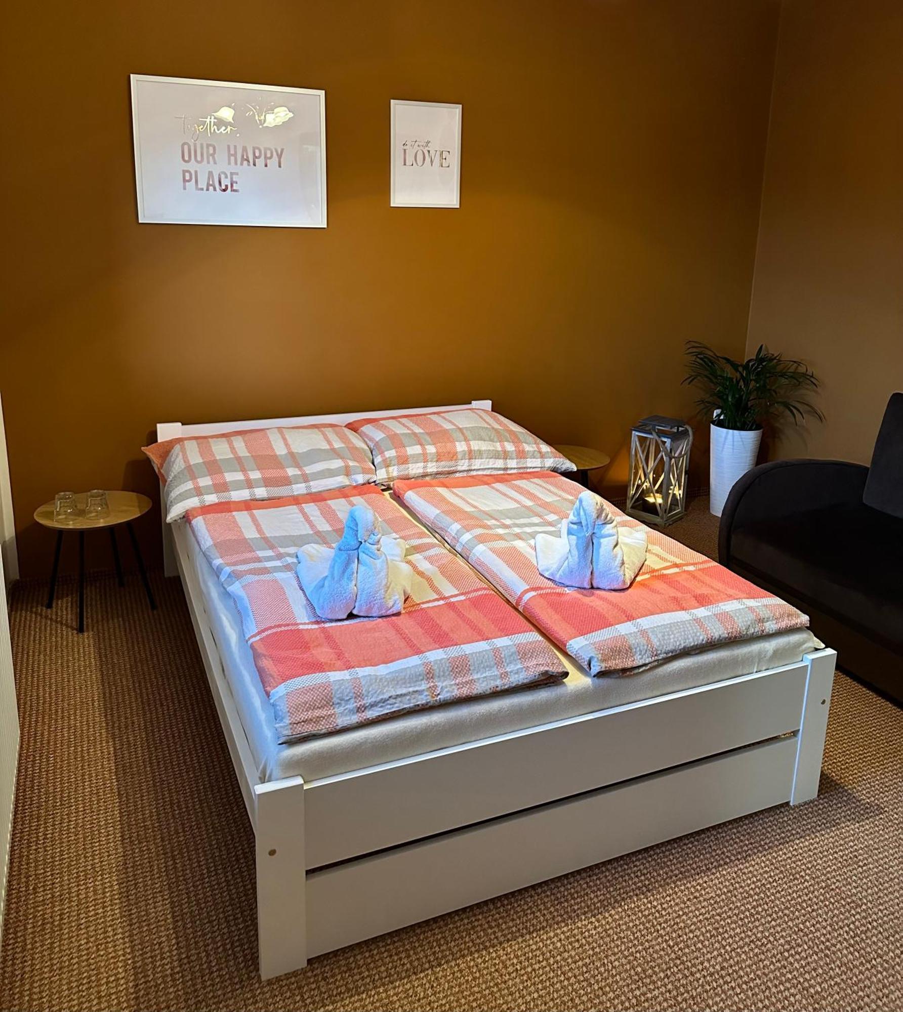 Hotel Penzion Benesov Broumov Zewnętrze zdjęcie